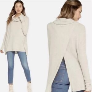 FREE PEOPLEWomen's Cream Sweater with Cowl Neck NWT